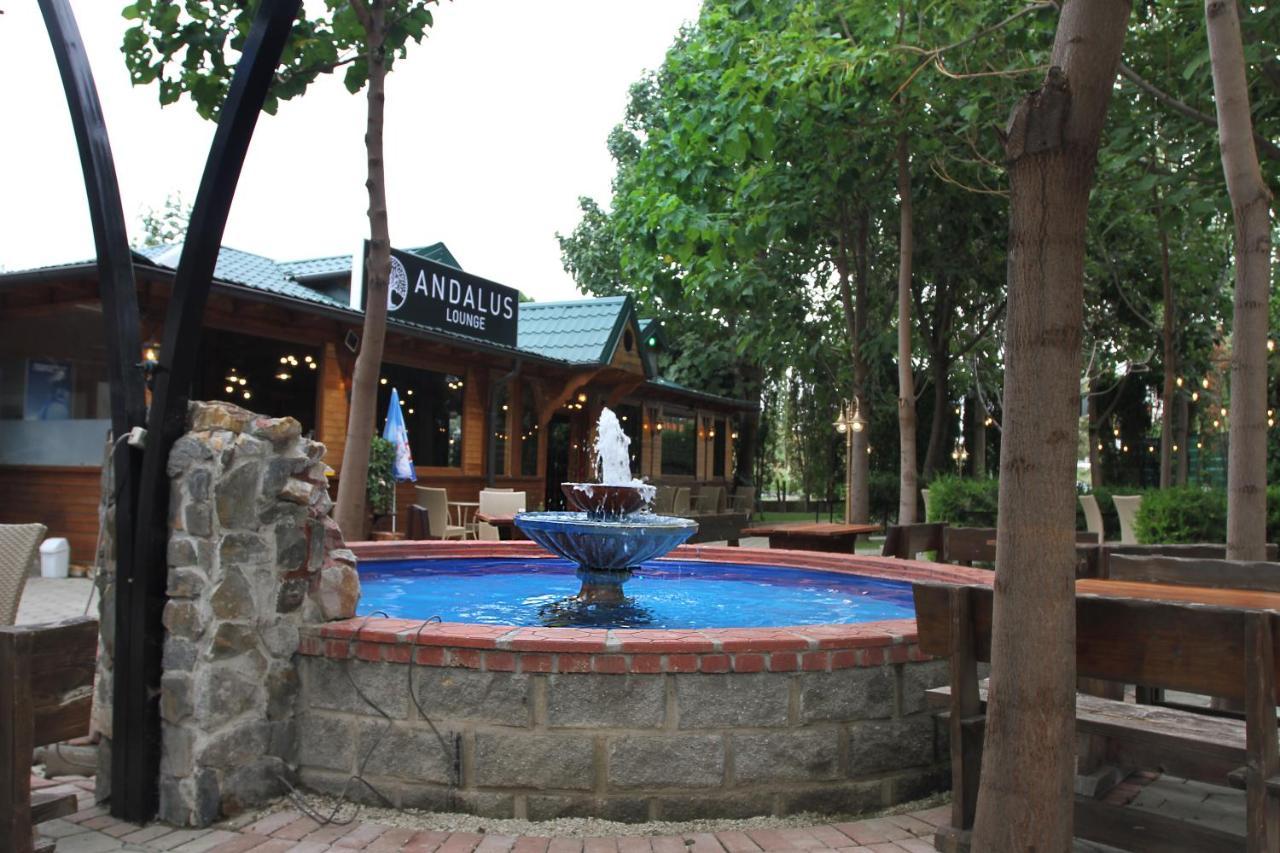 Hotel Andalus สโกเปีย ภายนอก รูปภาพ